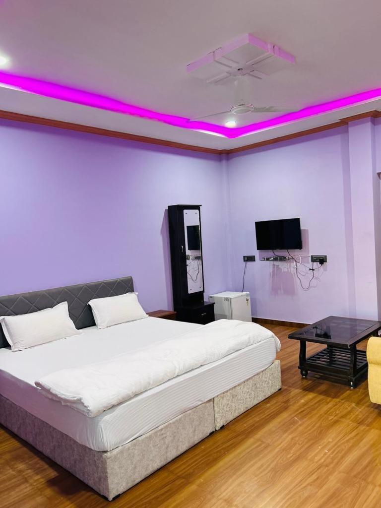 Vrundavan Home Stay And Village Resort Kevadia Exteriör bild